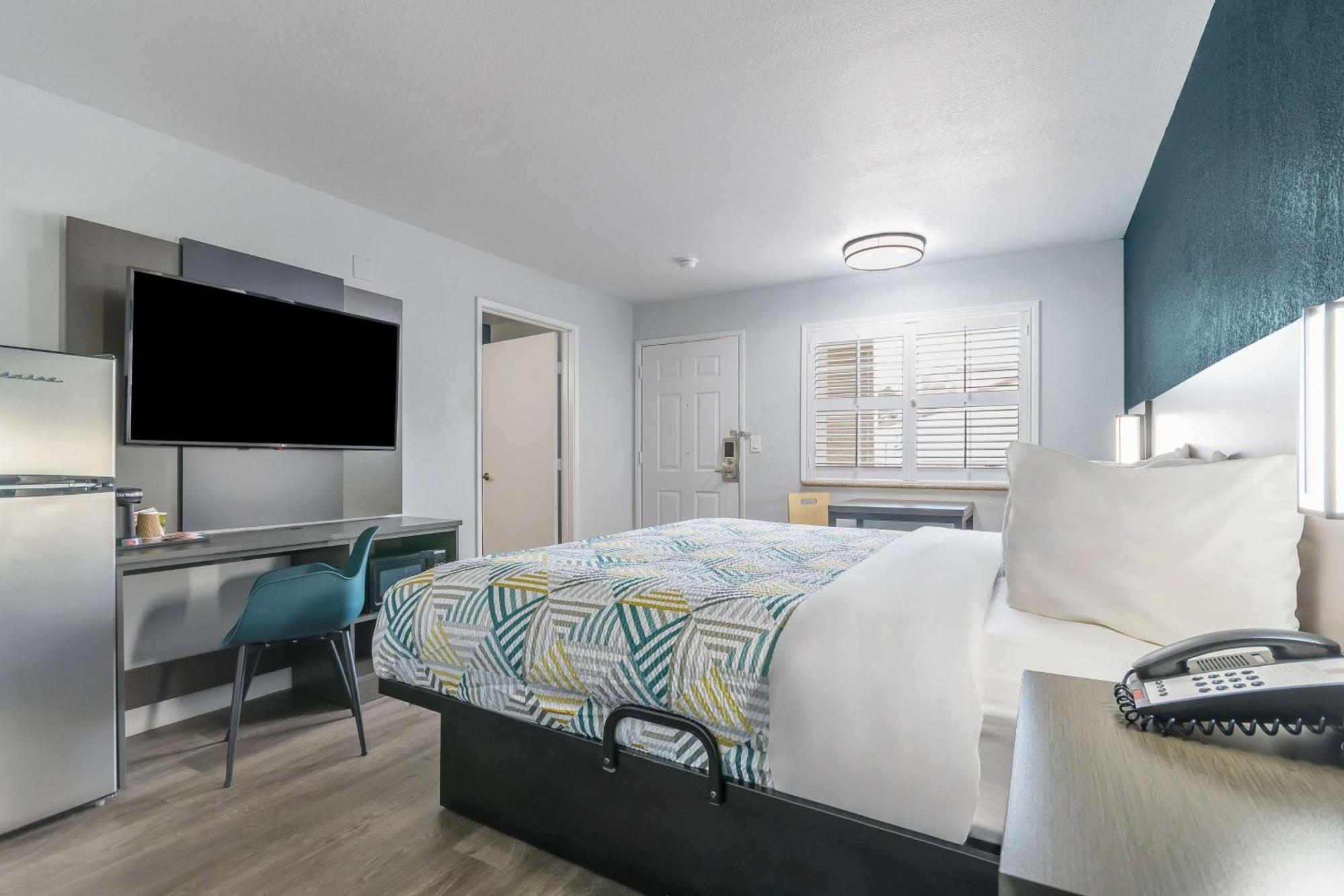 Studio 6 Suites Madera, Ca Yosemite Ngoại thất bức ảnh